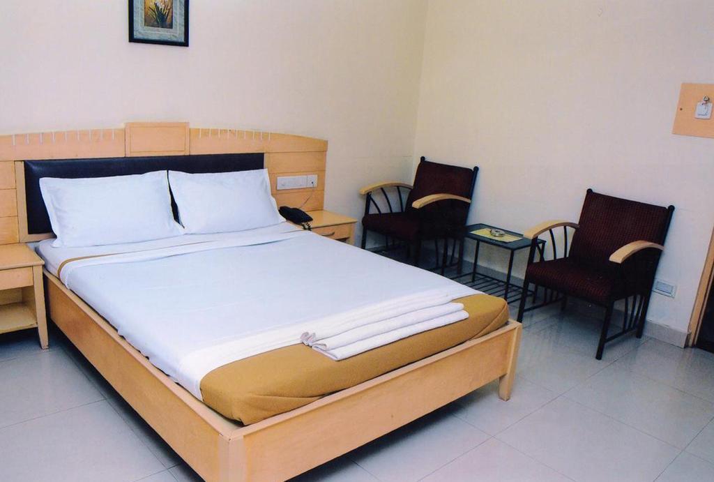 Hotel Padmini Residency حيدر أباد المظهر الخارجي الصورة