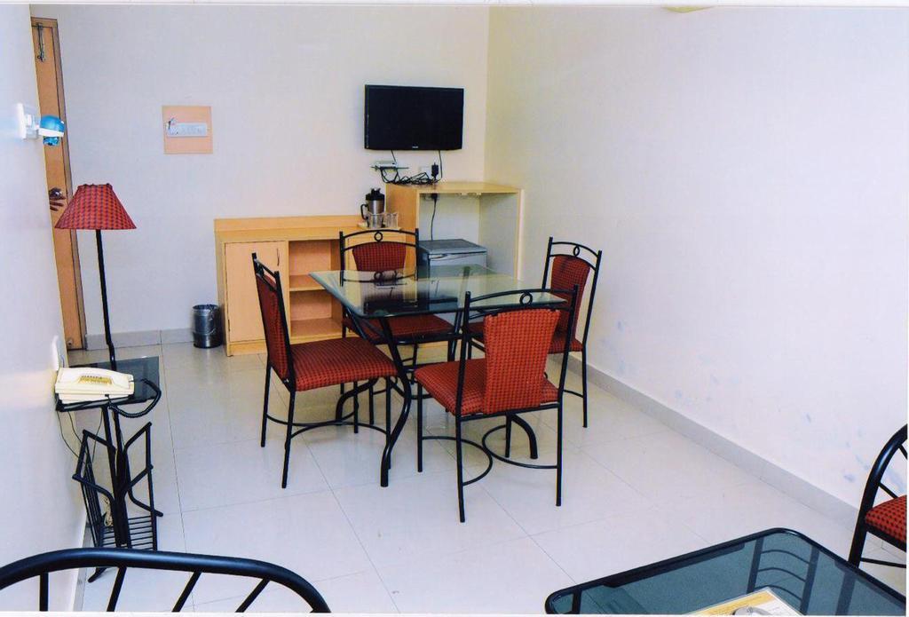 Hotel Padmini Residency حيدر أباد المظهر الخارجي الصورة